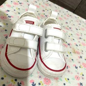 Cute Baby girl shoes sizes 3-5 ( 7-12 months)